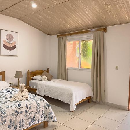Hostal Familiar Rolo Санта Каталина Екстериор снимка