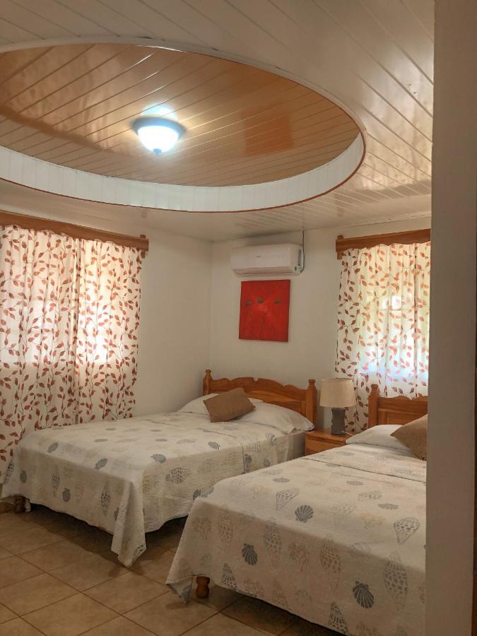 Hostal Familiar Rolo Санта Каталина Екстериор снимка